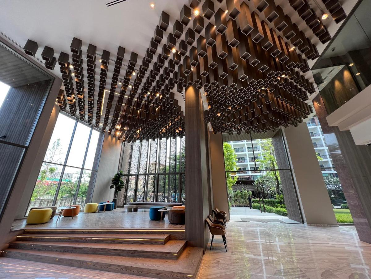 Fifth Pattaya Jomtien By Shiwalai Int Hotel Exterior photo Lobby