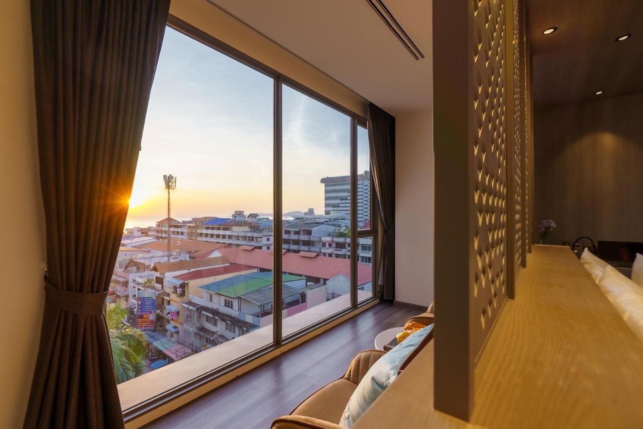 Fifth Pattaya Jomtien By Shiwalai Int Hotel Exterior photo View from the living room
