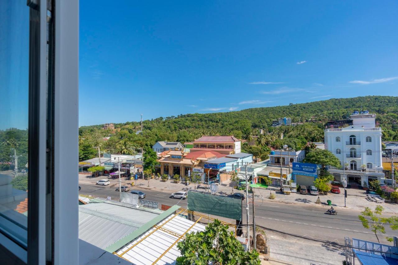 Fifth Pattaya Jomtien By Shiwalai Int Hotel Exterior photo View of the town centre